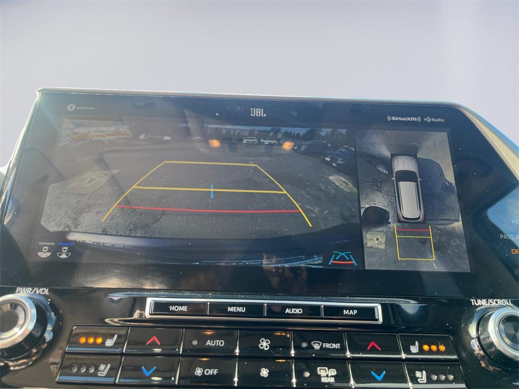 used 2021 Toyota Highlander Hybrid car, priced at $39,488