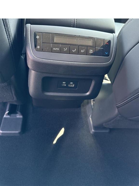 new 2025 Nissan Pathfinder car, priced at $39,027