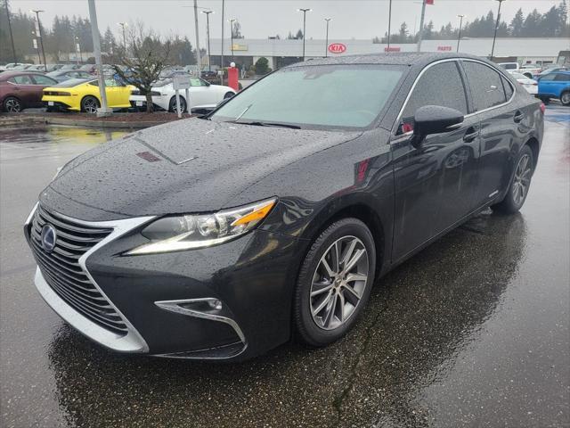 used 2018 Lexus ES 300h car, priced at $26,888