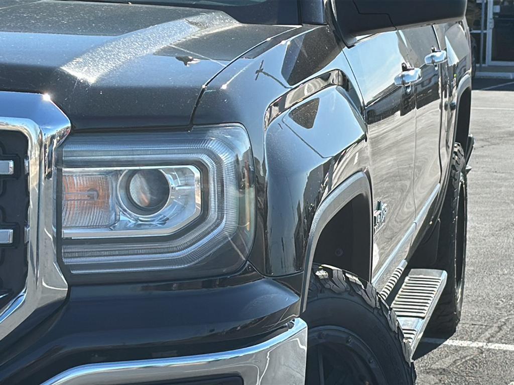 used 2018 GMC Sierra 1500 car, priced at $25,000