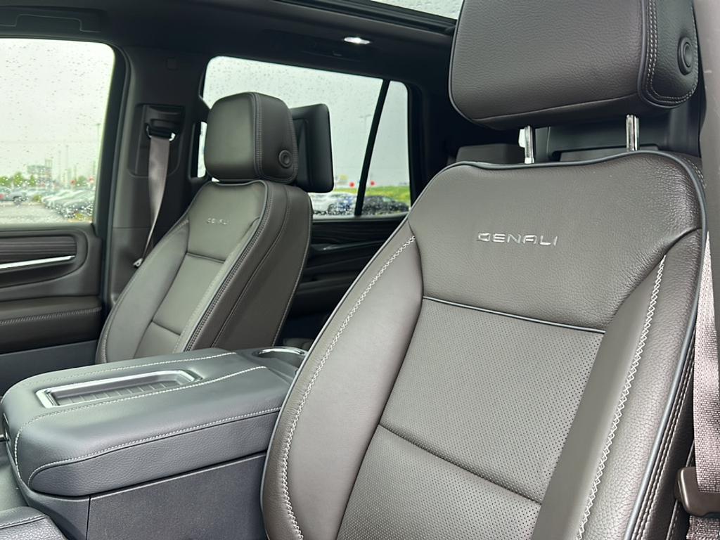 used 2023 GMC Yukon car, priced at $68,000
