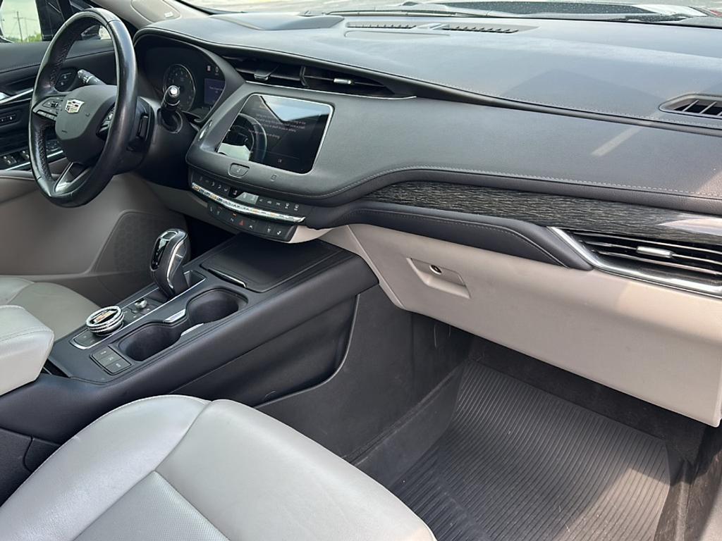 used 2019 Cadillac XT4 car, priced at $17,869