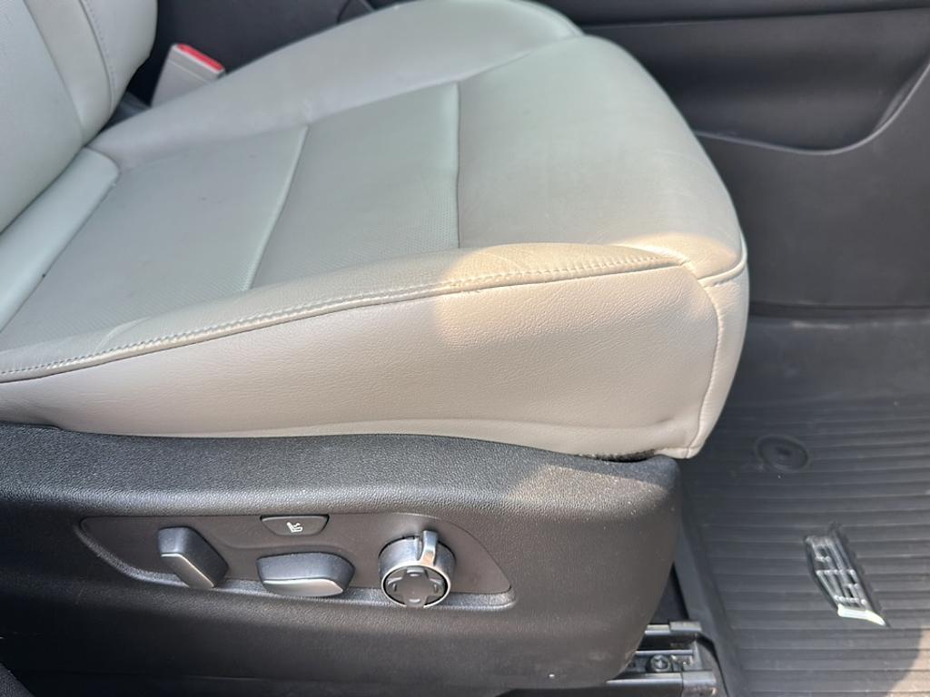 used 2019 Cadillac XT4 car, priced at $17,869