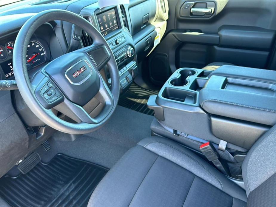 new 2024 GMC Sierra 1500 car, priced at $42,500