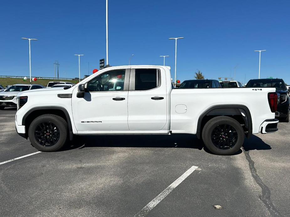 new 2024 GMC Sierra 1500 car, priced at $42,500