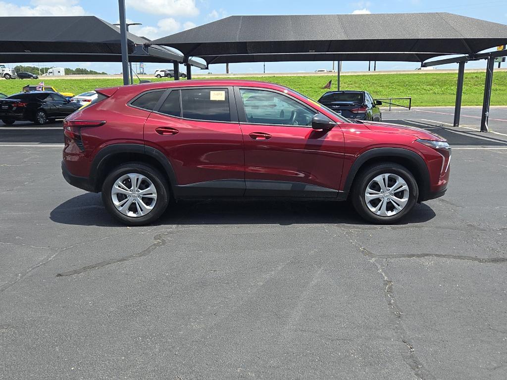 used 2024 Chevrolet Trax car, priced at $23,998