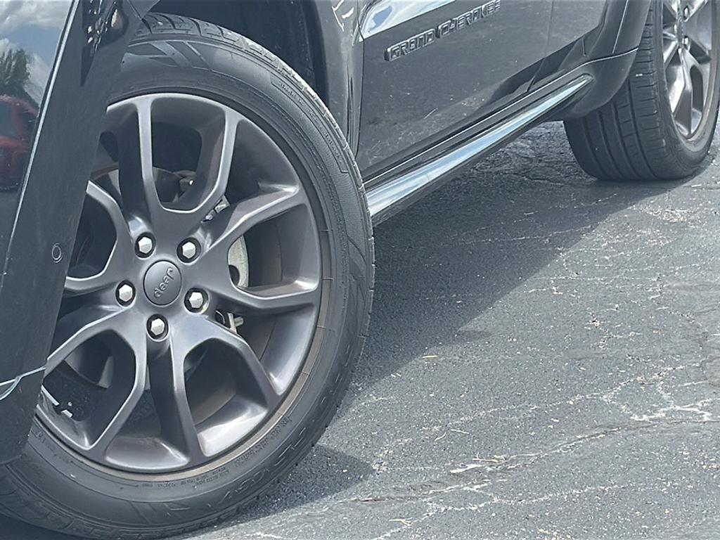 used 2020 Jeep Grand Cherokee car, priced at $34,999