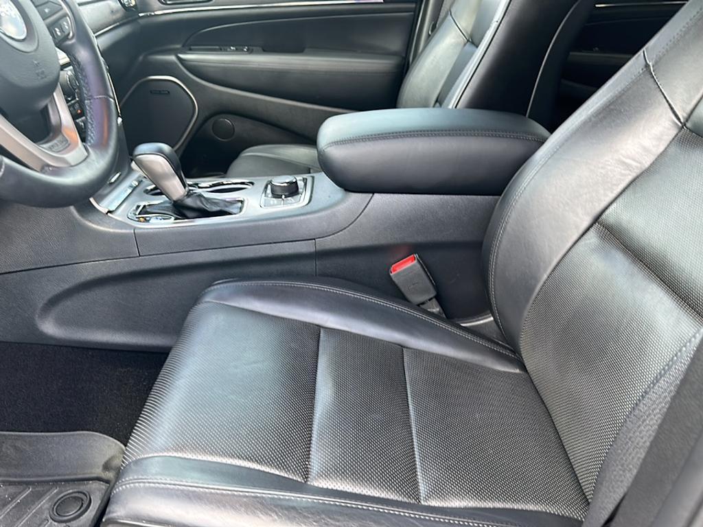 used 2020 Jeep Grand Cherokee car, priced at $34,999