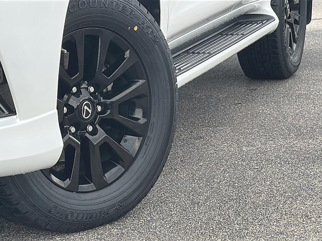 used 2022 Lexus GX 460 car, priced at $52,869