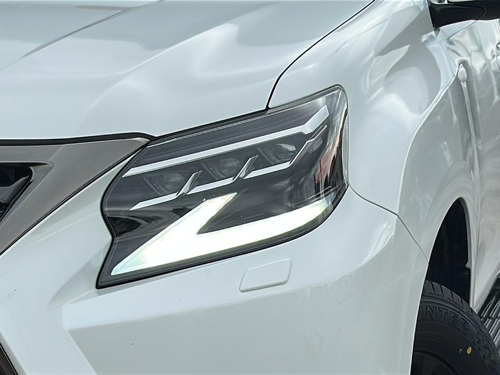 used 2022 Lexus GX 460 car, priced at $52,869