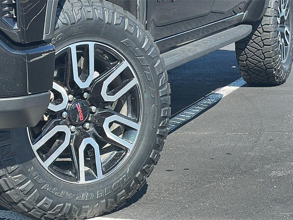 used 2023 GMC Sierra 1500 car, priced at $52,000