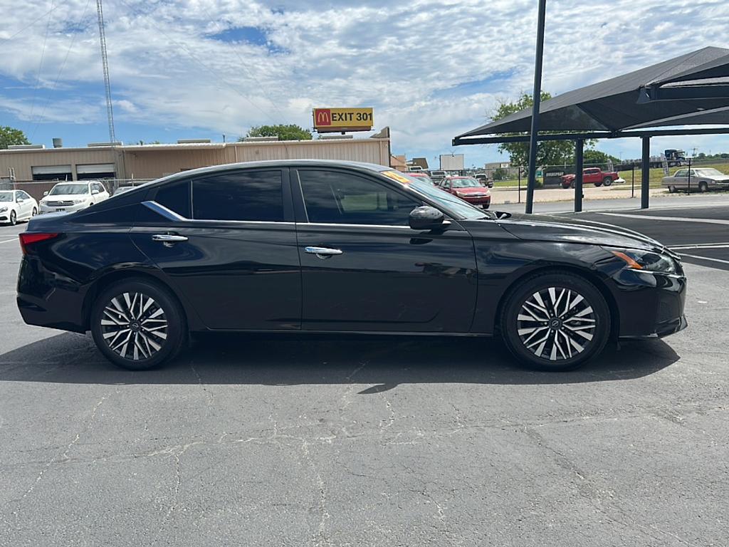 used 2023 Nissan Altima car, priced at $23,999