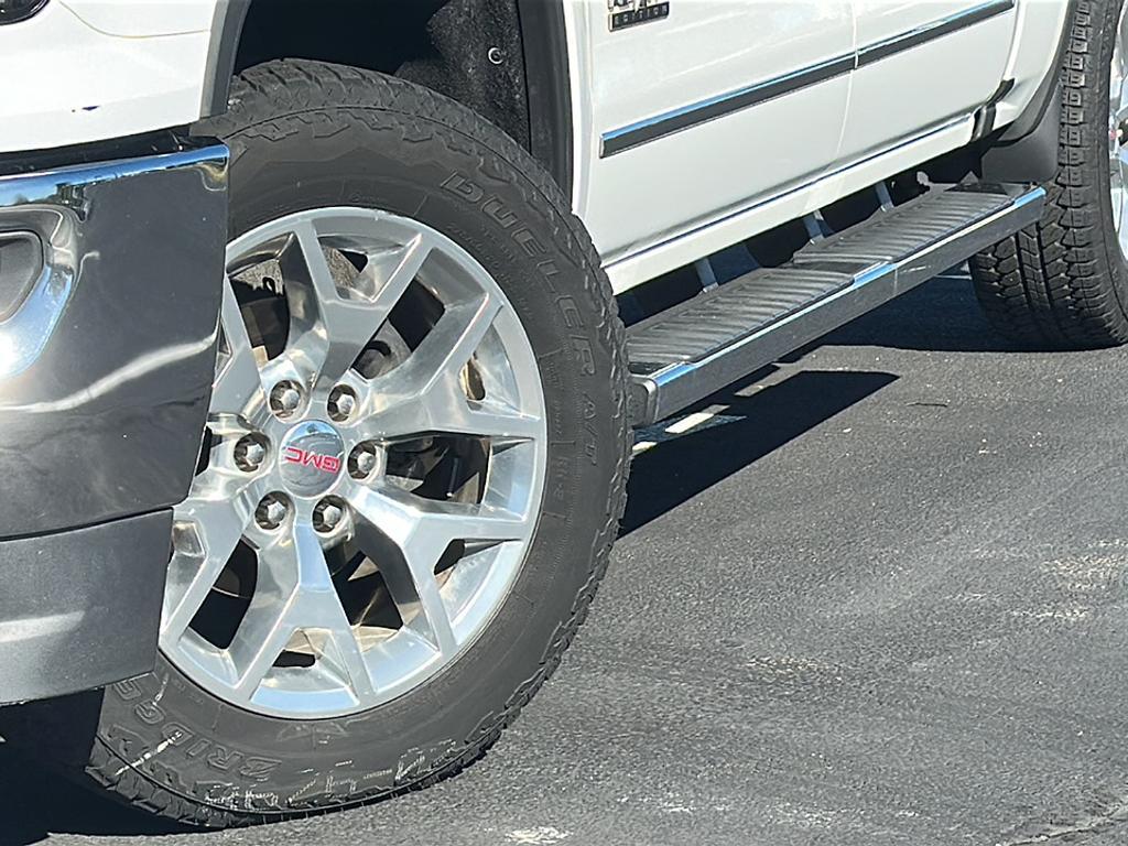 used 2018 GMC Sierra 1500 car, priced at $24,565