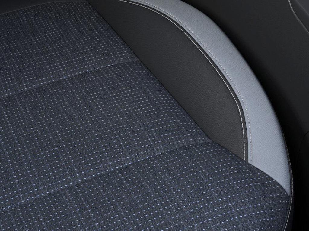 new 2025 Buick Envista car, priced at $24,735