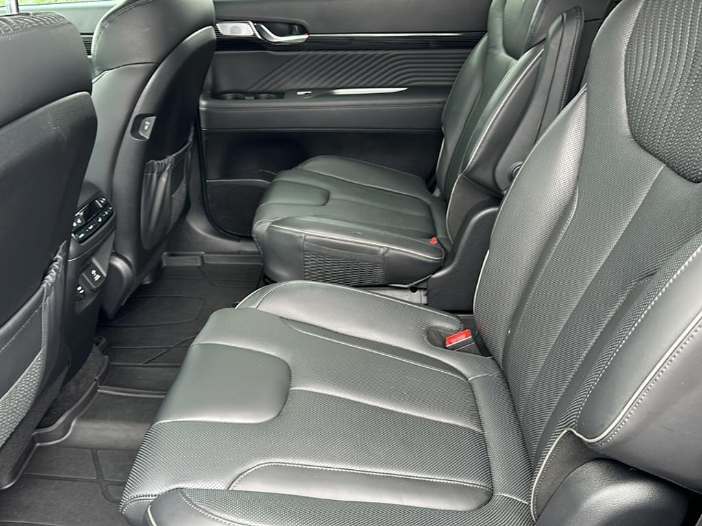 used 2024 Hyundai Palisade car, priced at $39,000
