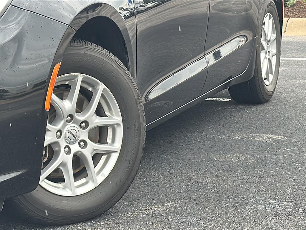 used 2023 Chrysler Pacifica car, priced at $23,500