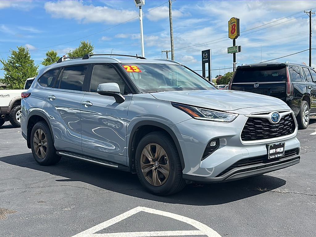 used 2023 Toyota Highlander Hybrid car, priced at $43,000