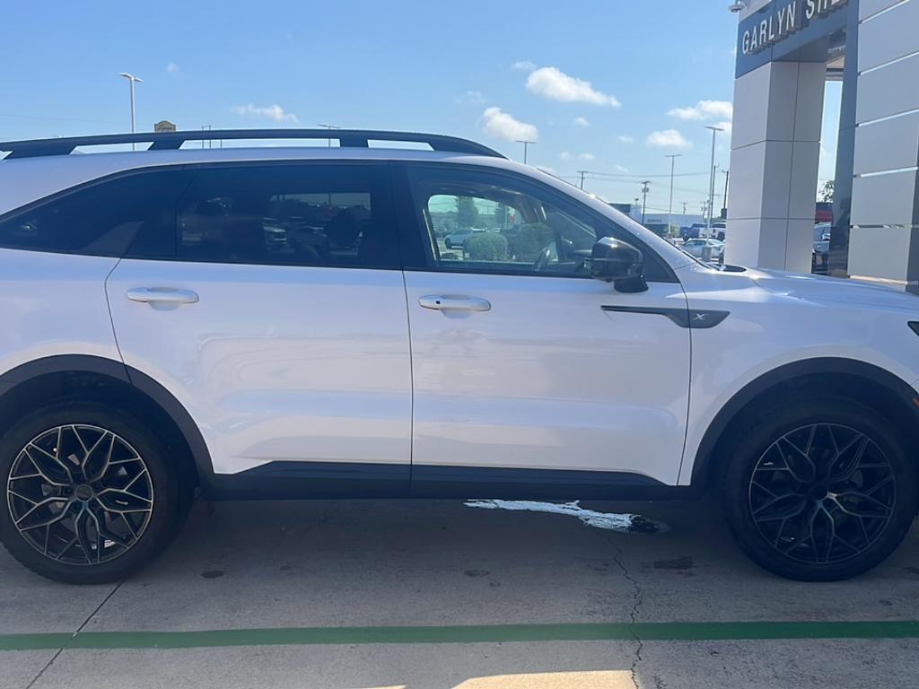 used 2022 Kia Sorento car, priced at $29,369