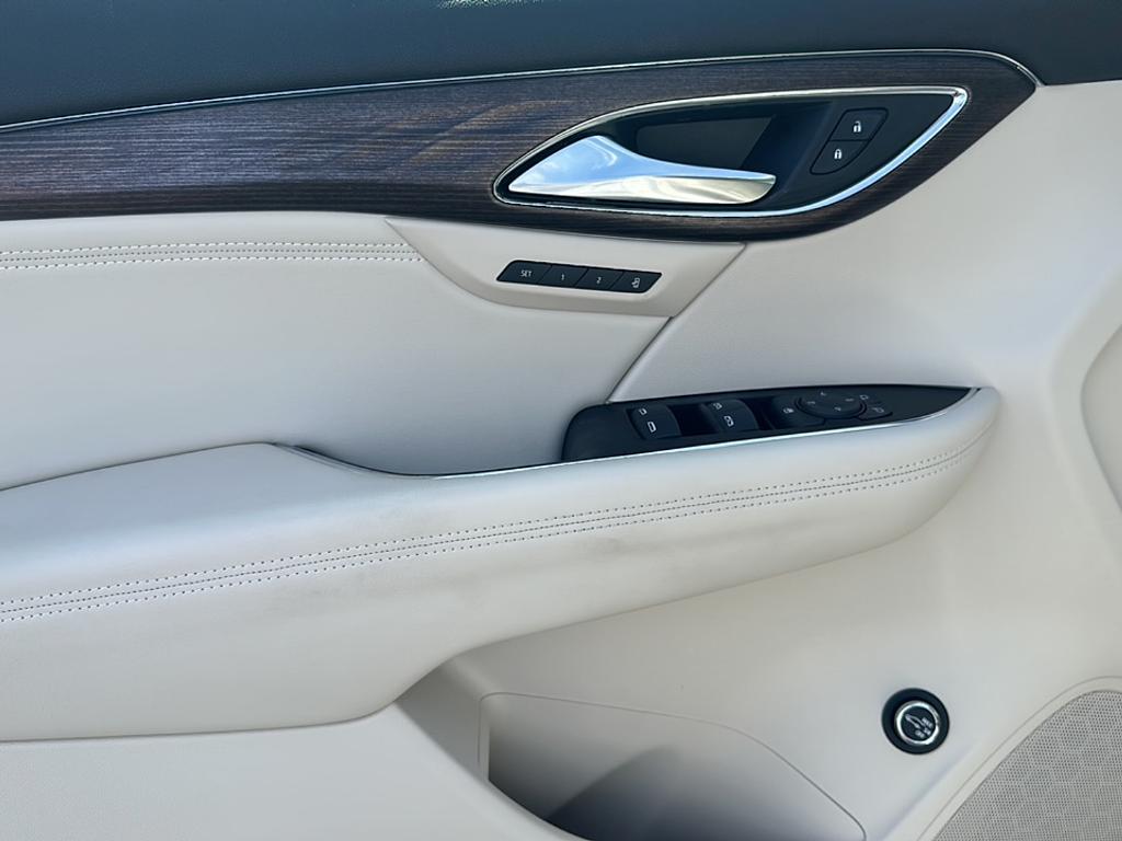 used 2023 Buick Envision car, priced at $34,869