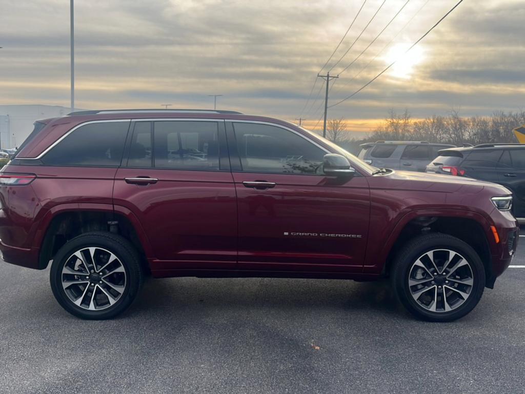 used 2023 Jeep Grand Cherokee car, priced at $46,895