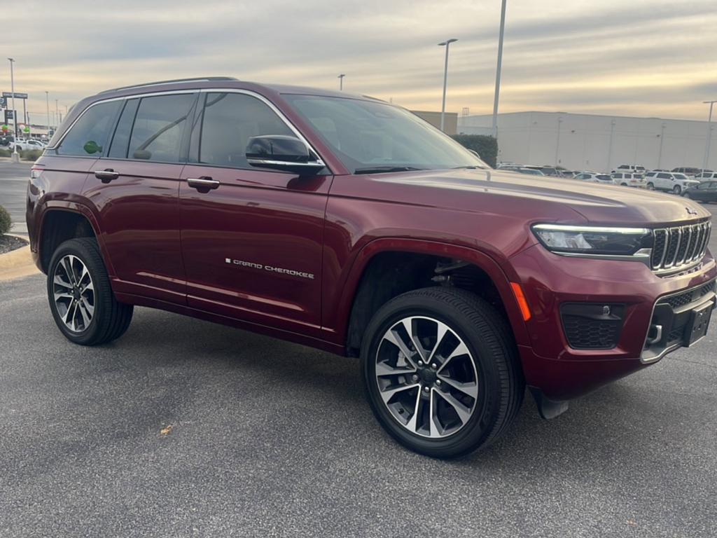 used 2023 Jeep Grand Cherokee car, priced at $46,895