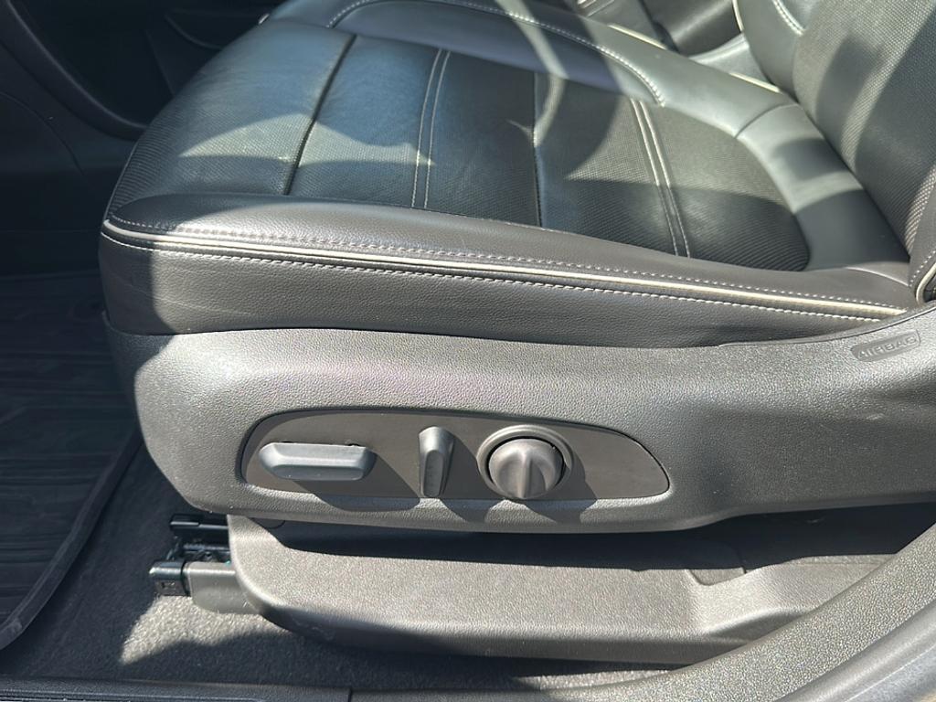 used 2023 GMC Acadia car, priced at $37,500