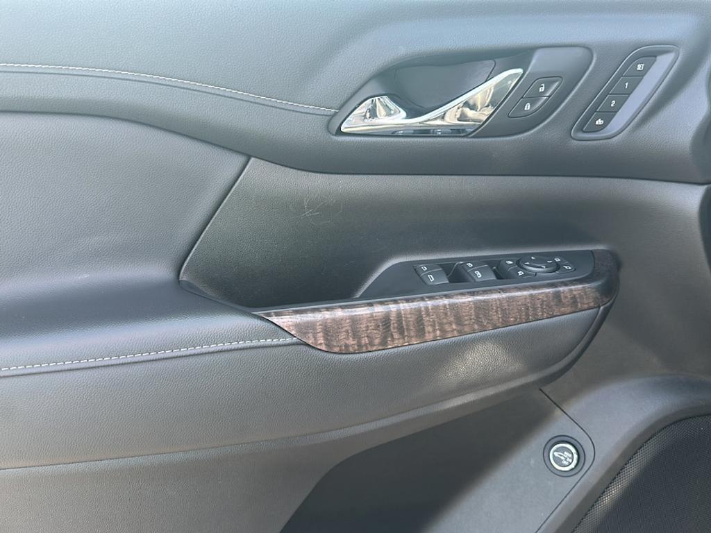 used 2023 GMC Acadia car, priced at $37,500