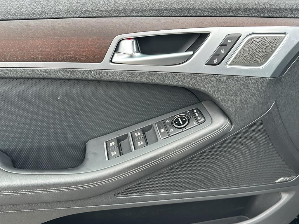 used 2020 Genesis G80 car, priced at $34,999