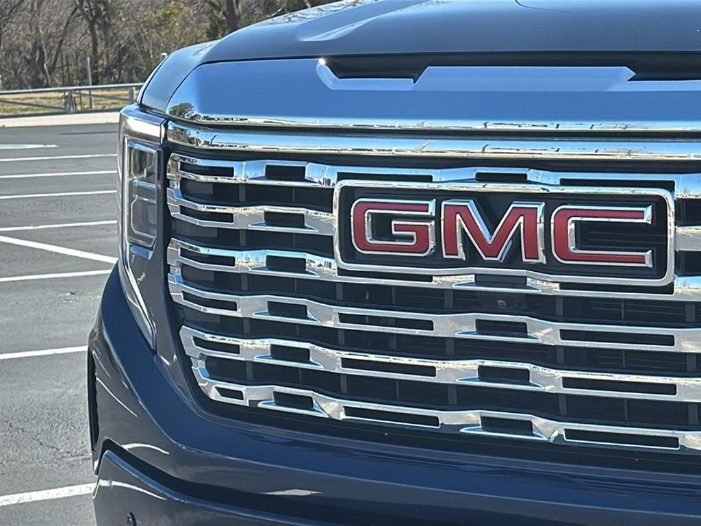 used 2023 GMC Sierra 1500 car, priced at $58,869