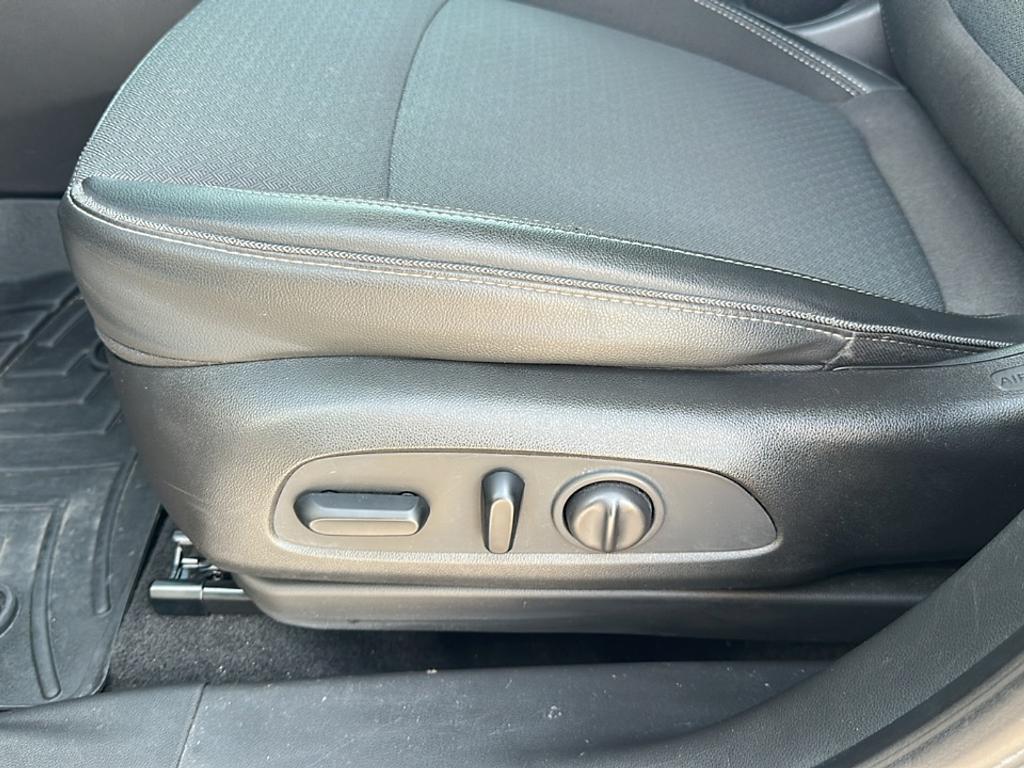 used 2022 Buick Encore GX car, priced at $21,869