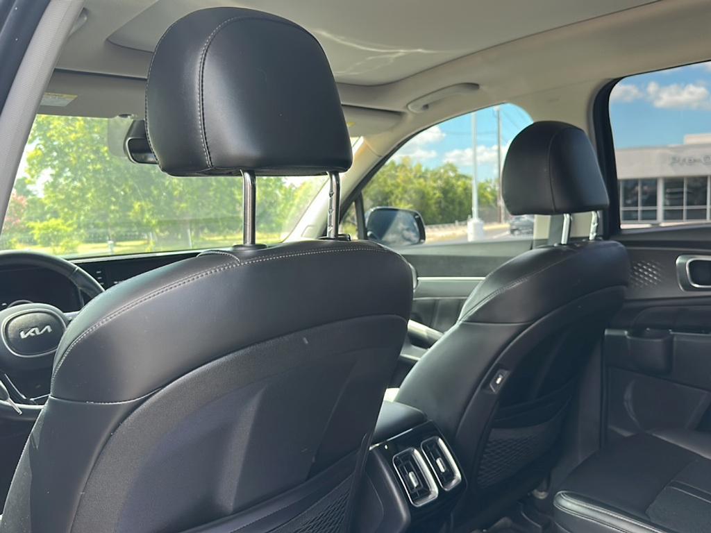 used 2023 Kia Sorento car, priced at $31,869