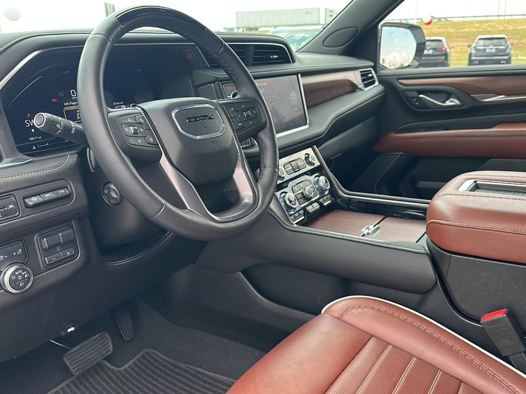 used 2024 GMC Yukon car, priced at $82,000