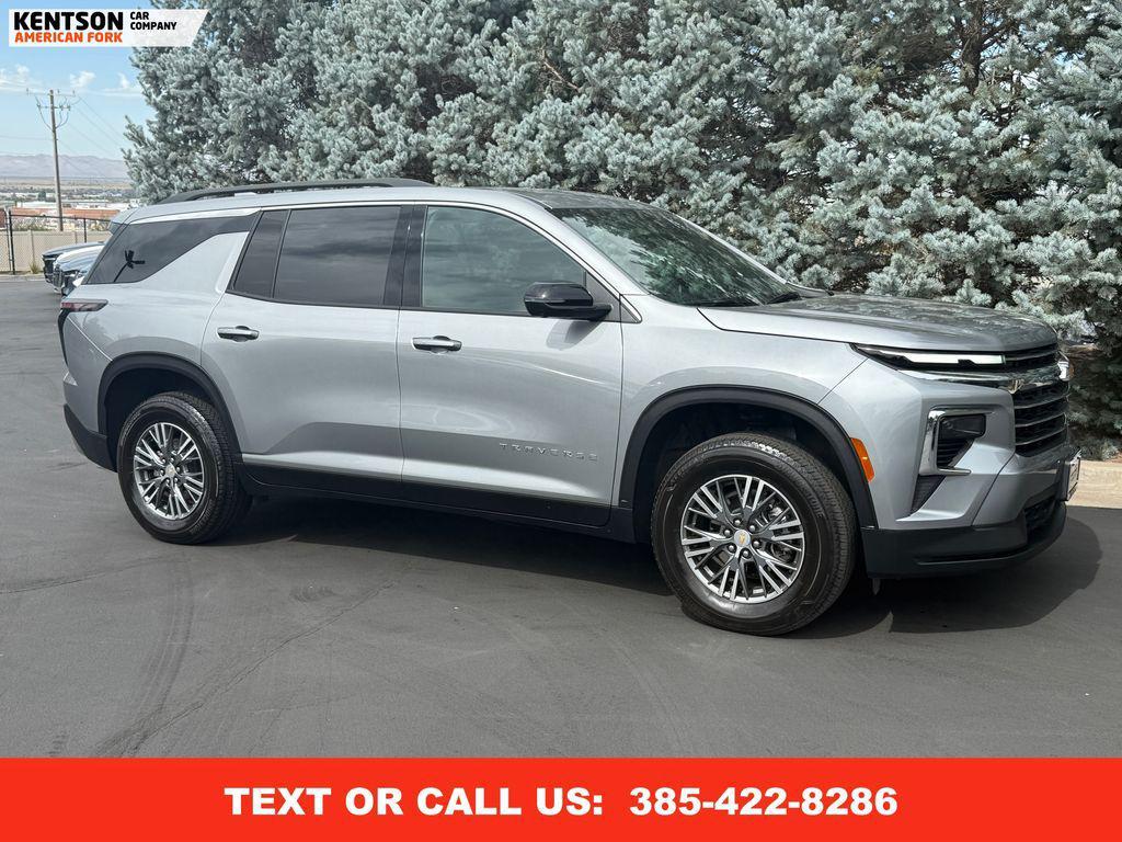 used 2024 Chevrolet Traverse car, priced at $38,950