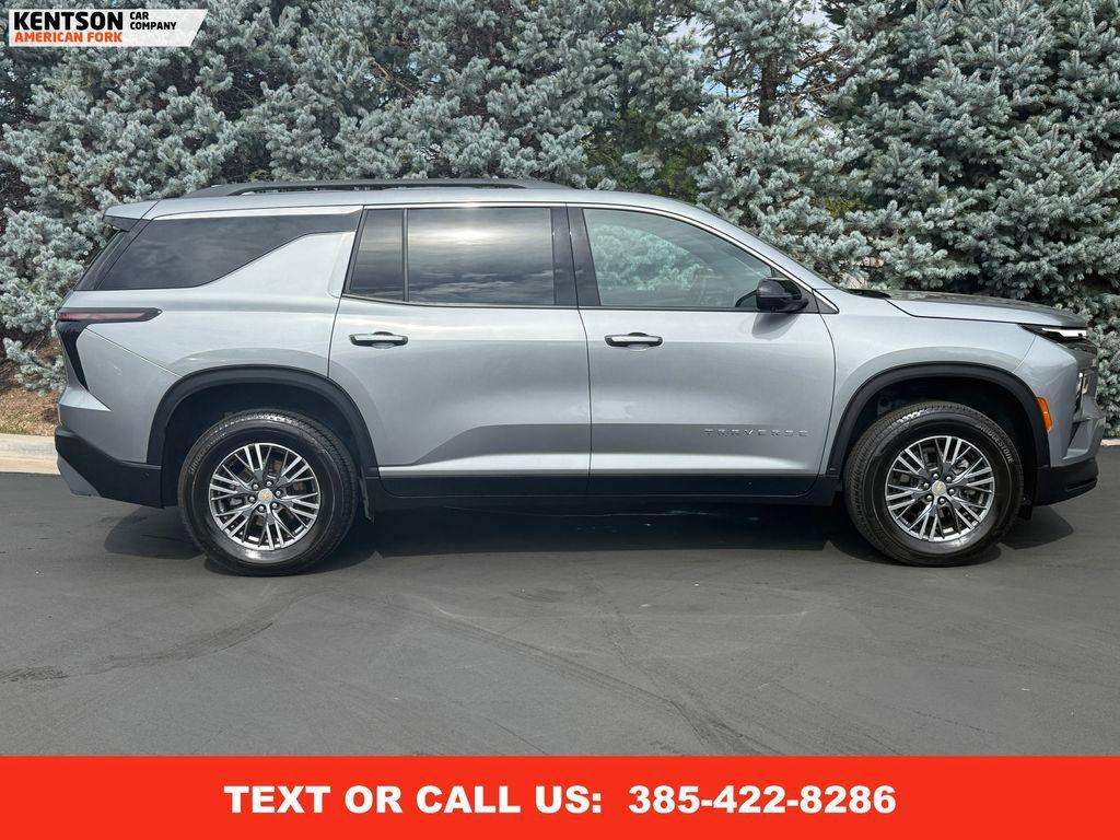 used 2024 Chevrolet Traverse car, priced at $38,950