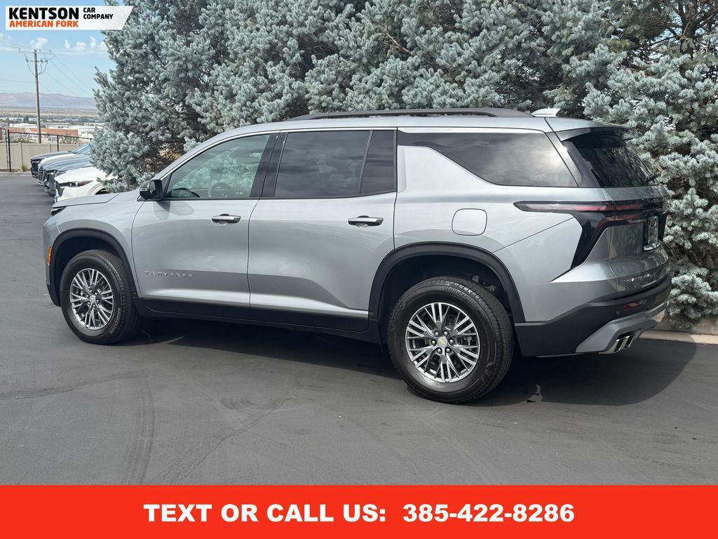 used 2024 Chevrolet Traverse car, priced at $38,950