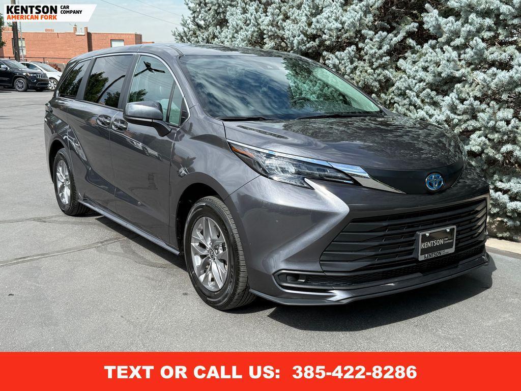 used 2025 Toyota Sienna car, priced at $40,950