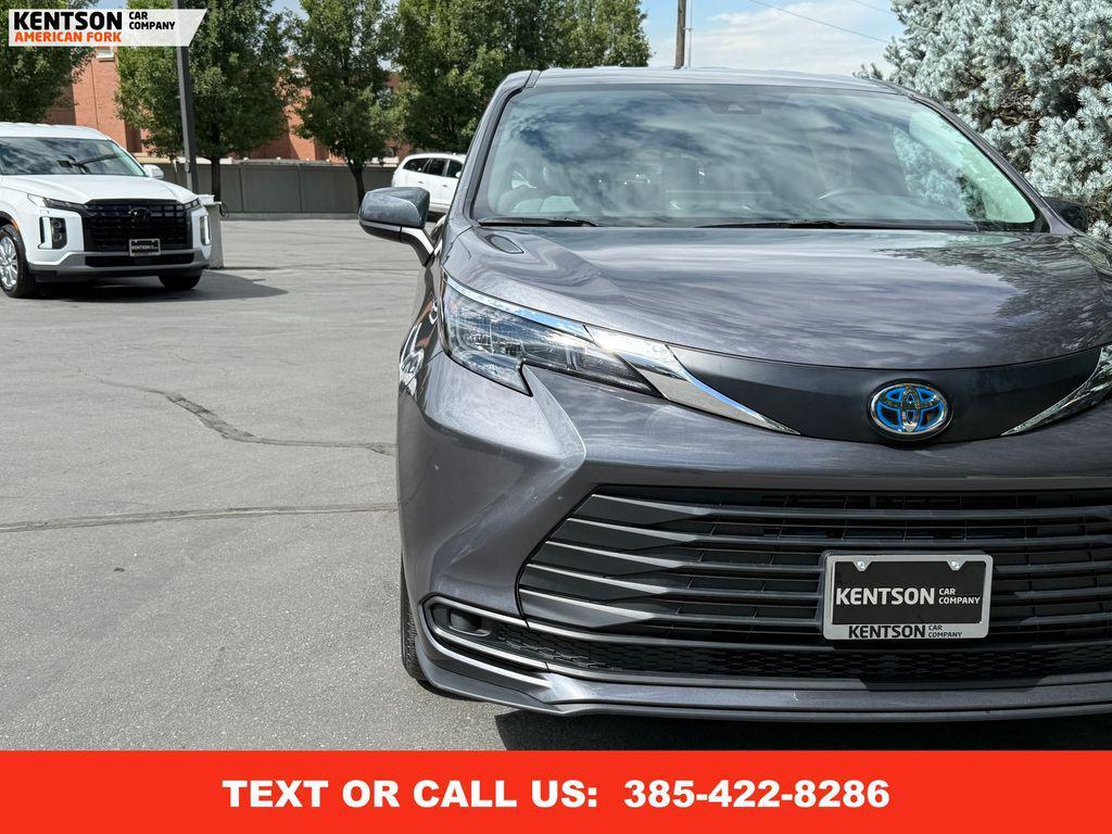used 2025 Toyota Sienna car, priced at $40,950