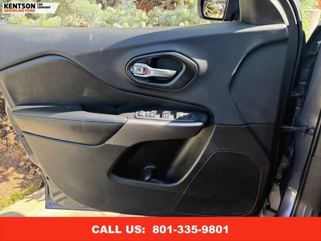 used 2019 Jeep Cherokee car, priced at $17,550
