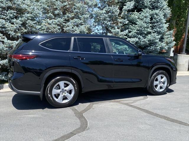 used 2023 Toyota Highlander car, priced at $35,950