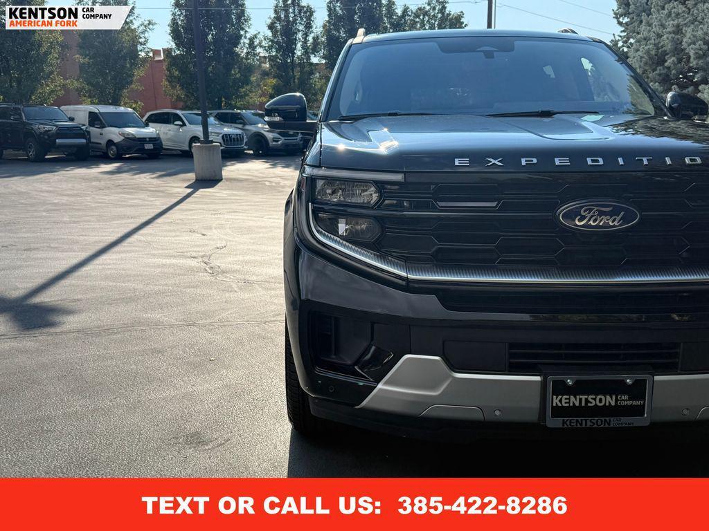 used 2025 Ford Expedition Max car, priced at $78,550
