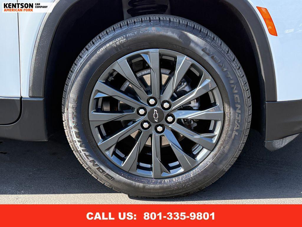 used 2023 Chevrolet Traverse car, priced at $39,405