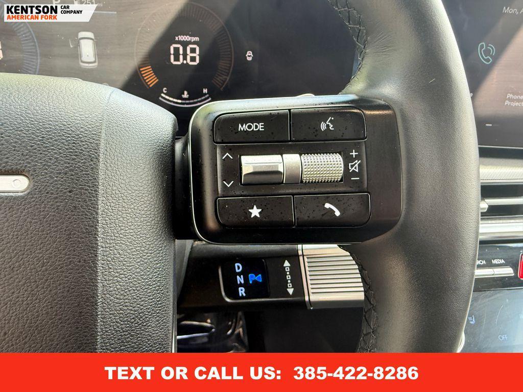 used 2025 Hyundai Santa Fe car, priced at $30,250