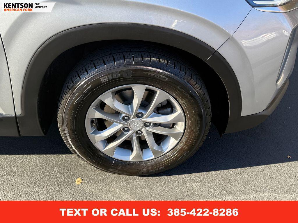 used 2020 Hyundai Santa Fe car, priced at $16,450