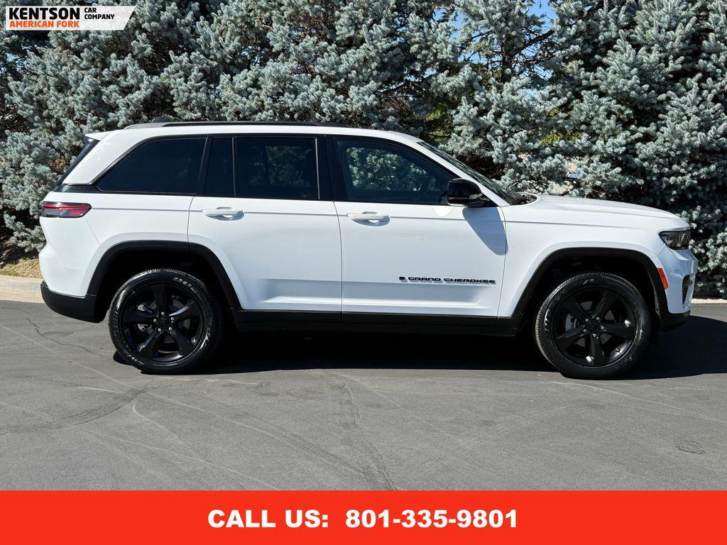 used 2023 Jeep Grand Cherokee car, priced at $30,250