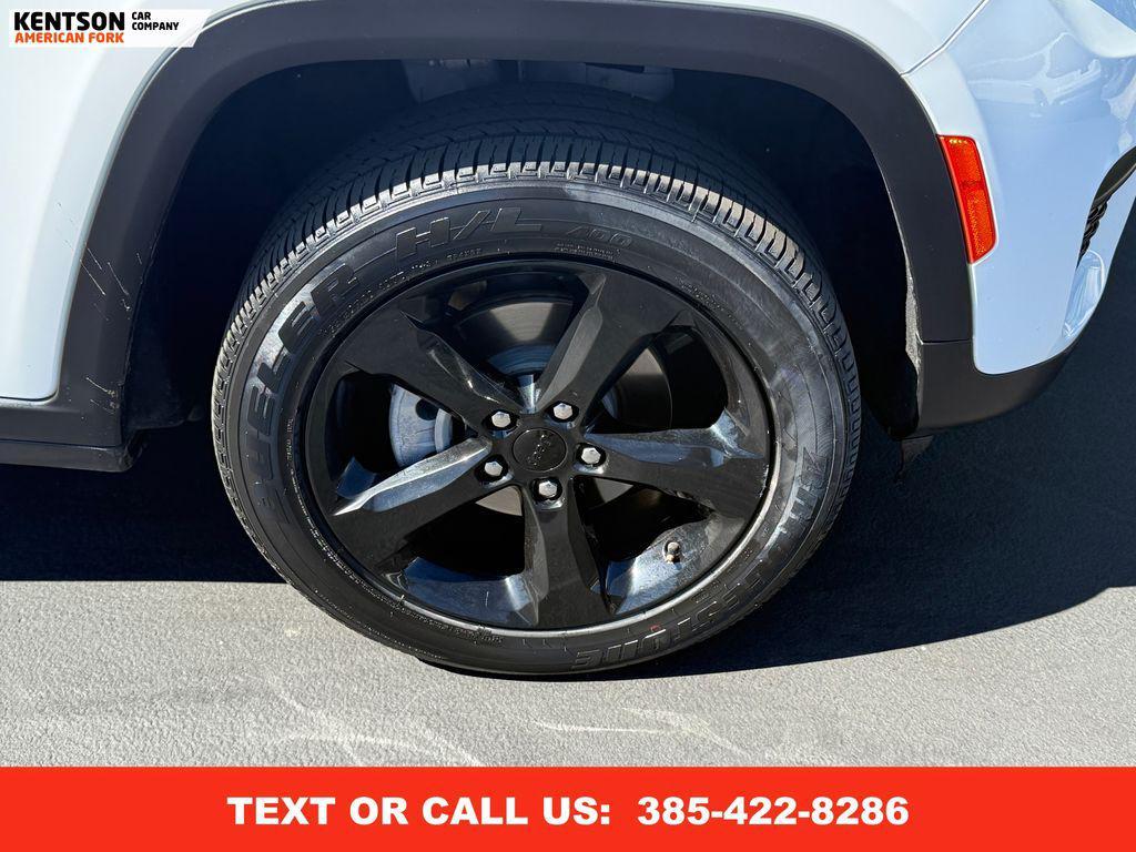 used 2023 Jeep Grand Cherokee car, priced at $29,250