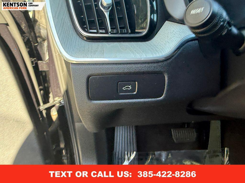 used 2025 Volvo XC60 car, priced at $34,950