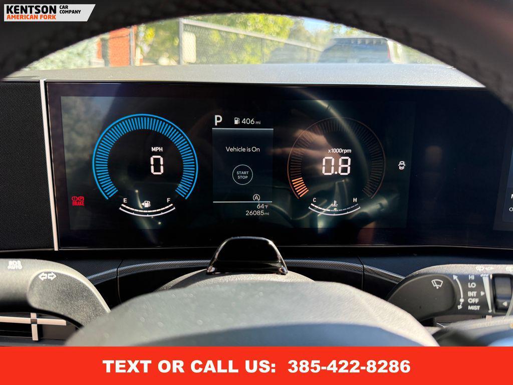 used 2025 Hyundai Santa Fe car, priced at $29,550