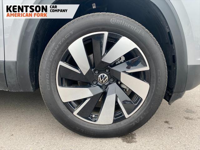 used 2024 Volkswagen Atlas Cross Sport car, priced at $29,250