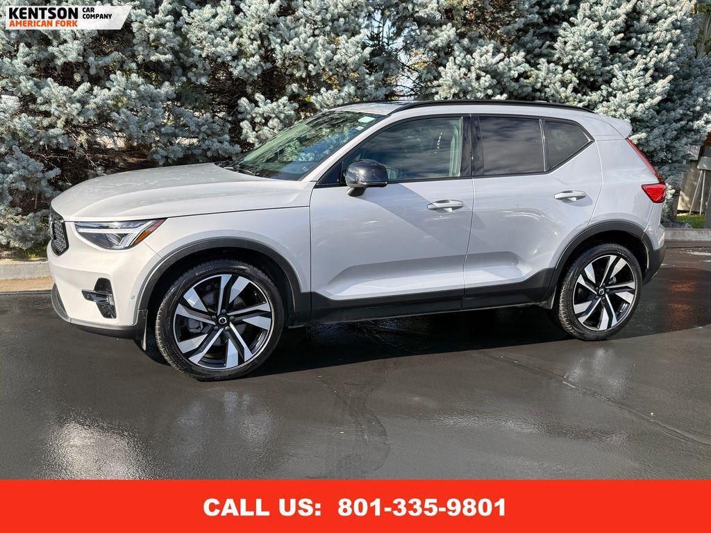 used 2025 Volvo XC40 car, priced at $31,550