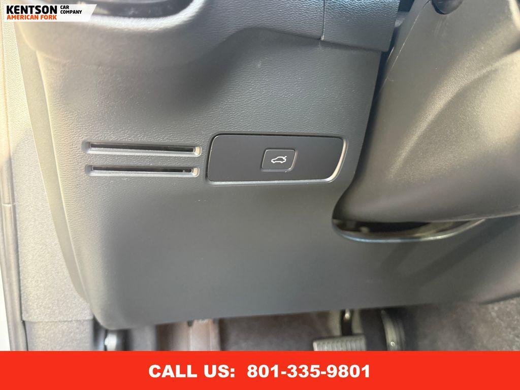 used 2025 Volvo XC40 car, priced at $31,550